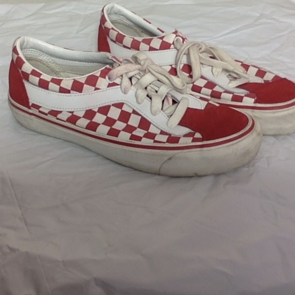 Red checkered vans - Picture 1 of 1